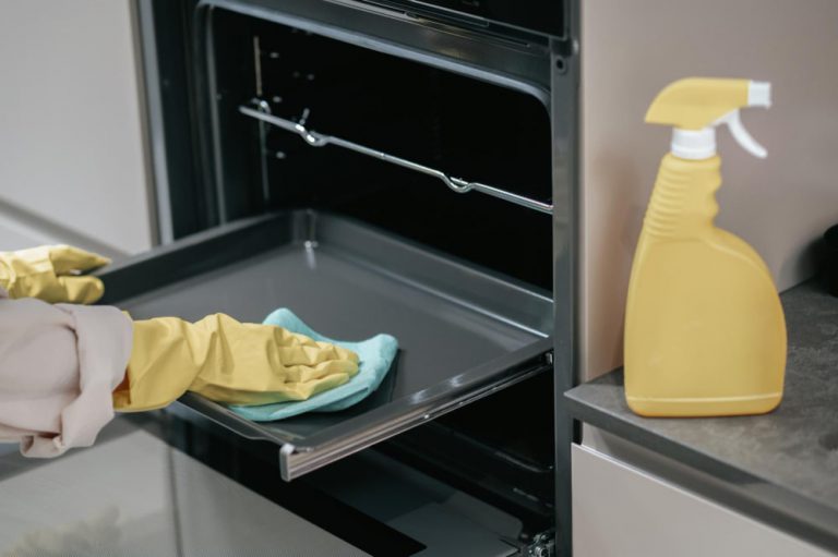 End-of-Tenancy Cleaning in Milton Keynes: Your Move-Out Checklist